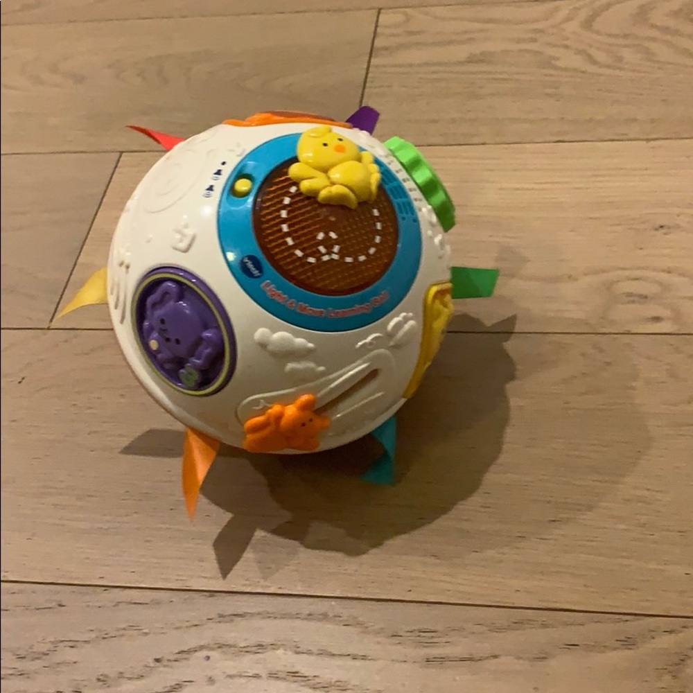 Vtech Light & Move Learning Ball